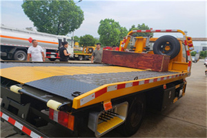 西昌附近拖车电话号码服务